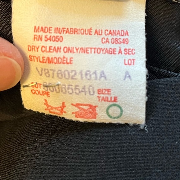 Jones New York Classic Black Pencil Skirt size 4 - Picture 3 of 5